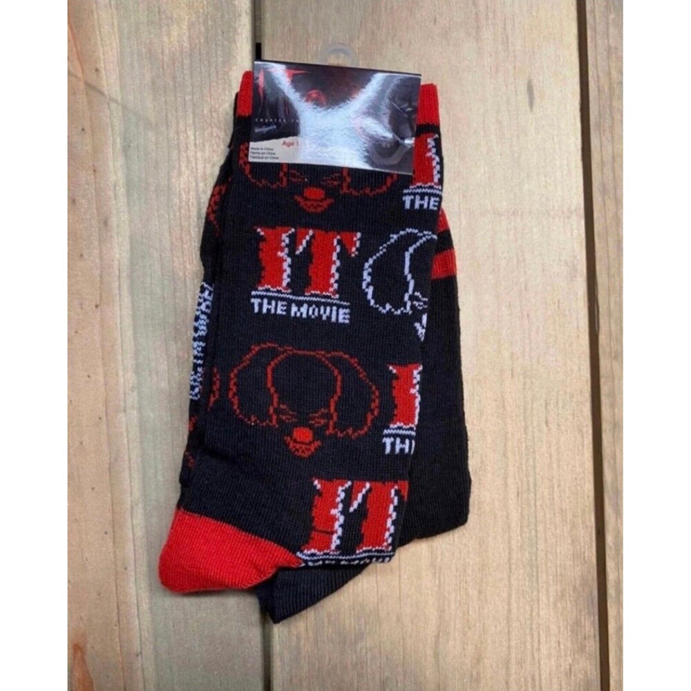 It The Movie Crew Socks 2 pack Size 4-10 NWT